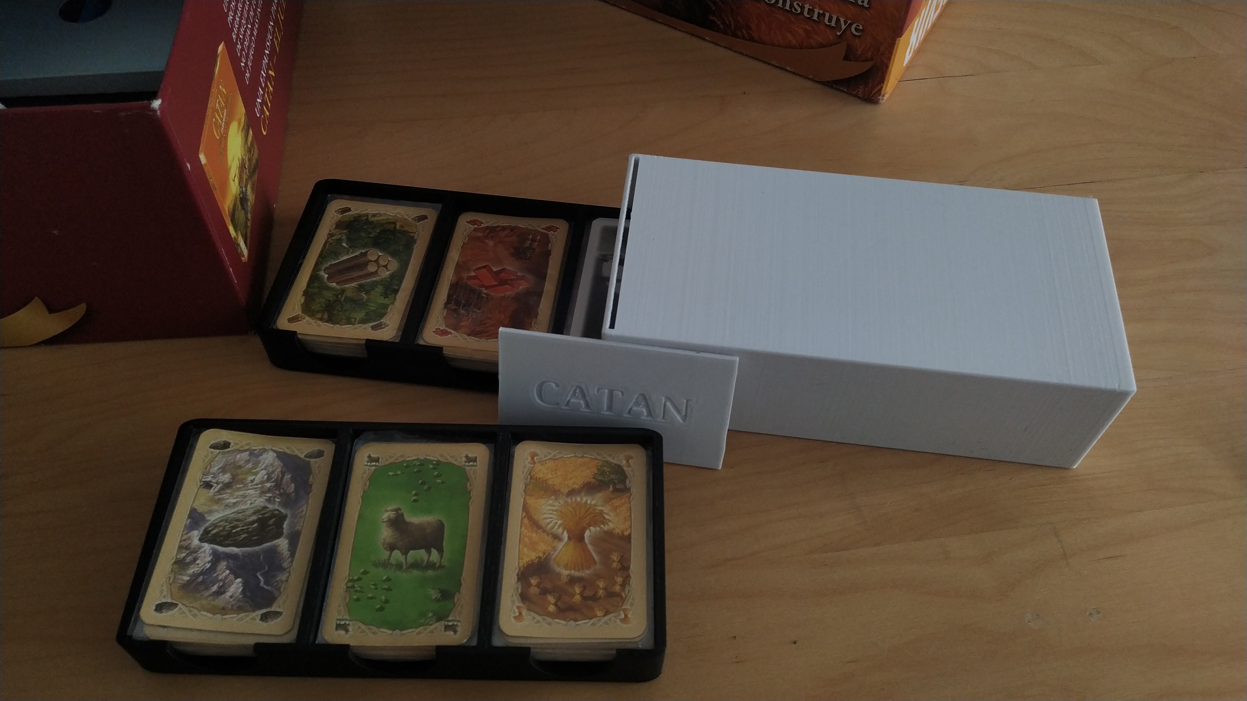 Dispensador de cartas de catán